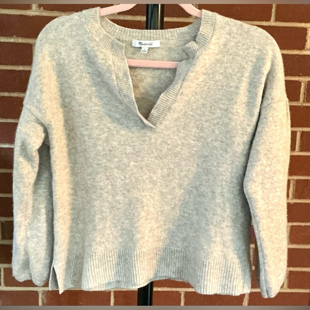 Madewell Wiltshire Wool Blend V-Neck Sweater Beige Quiet Luxury Minimalist S - Picture 3 of 10